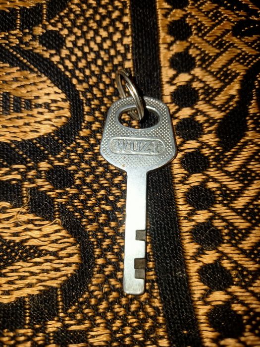 Замок навесной маленький