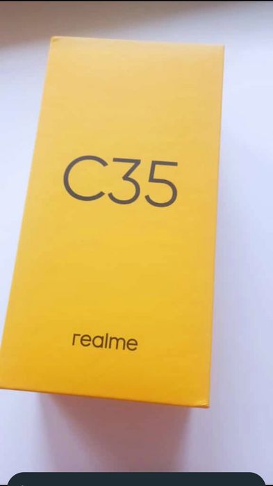 Продаю новый телефон Реэлми с 35