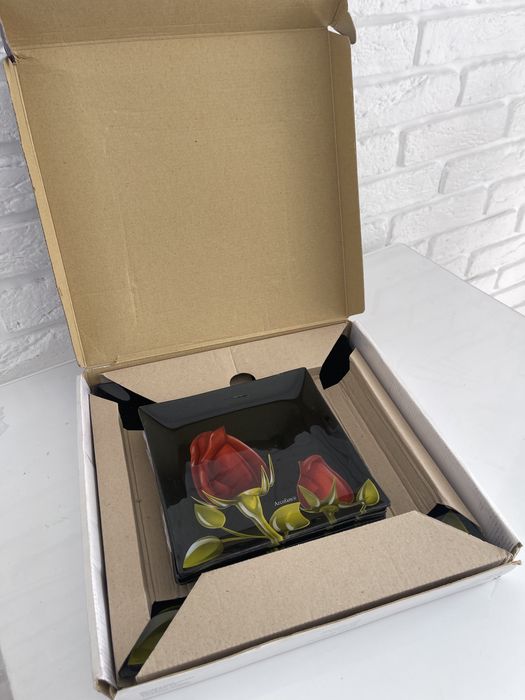 Продам столовый набор! Новый!