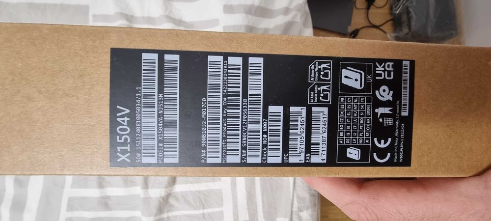 Нов лаптоп asos