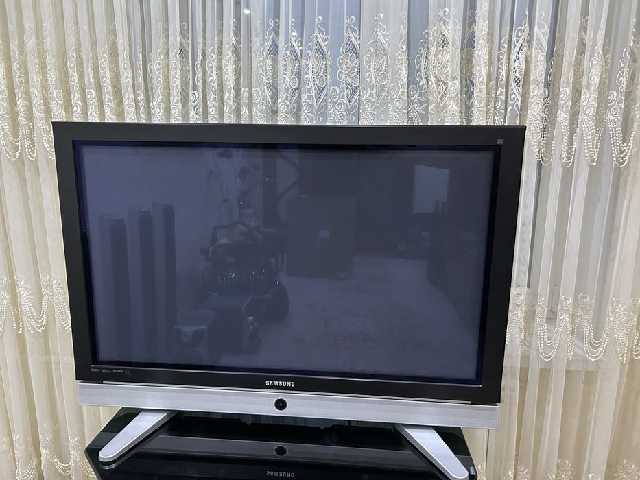 Телевизор Samsung