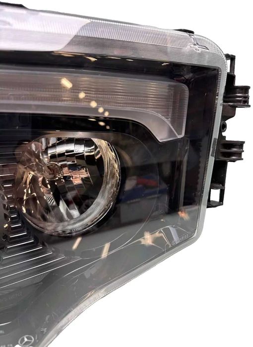 Фарове Фар за Mercedes Arocs , Antos 2022+ / Мерцедес Арокс , Антос