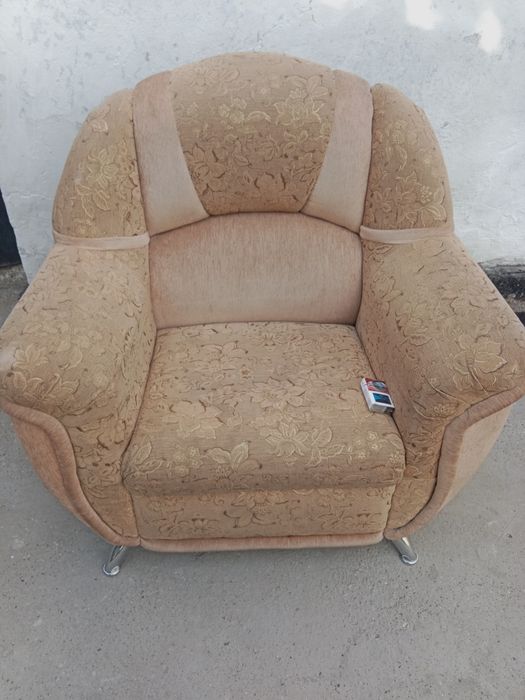 Продам диван тройка
