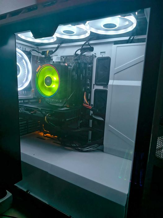 Unitate PC AMD Ryzen 7 3700X  4242 MHz