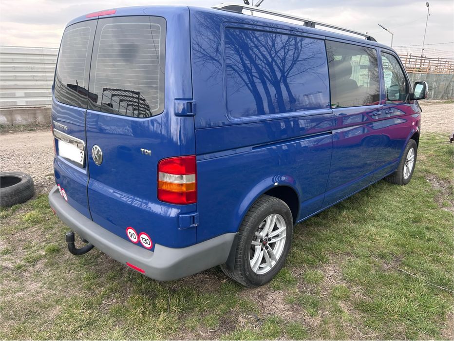 VW Volkswagen Transporter/Caravelle 1.9 TDI**105 CP**6 locuri**A.C.**