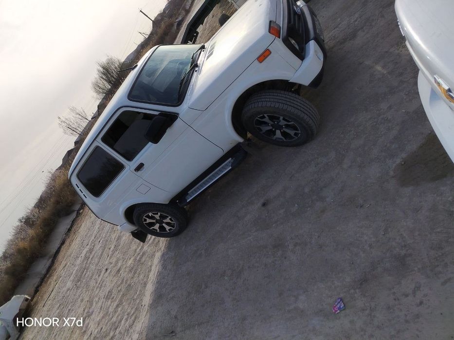 Нива УРБАН 2021 фулл сотилади.