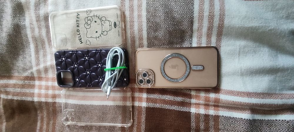 Продам iPhone 11 Pro Max Gold память 256GB