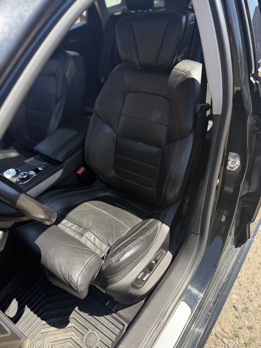 Interior complet piele Renault Initiale Paris - Scaune cu masaj, ventilație, încălzire