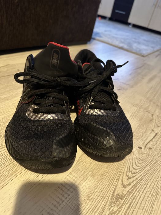 Nike fara defecte ascunse