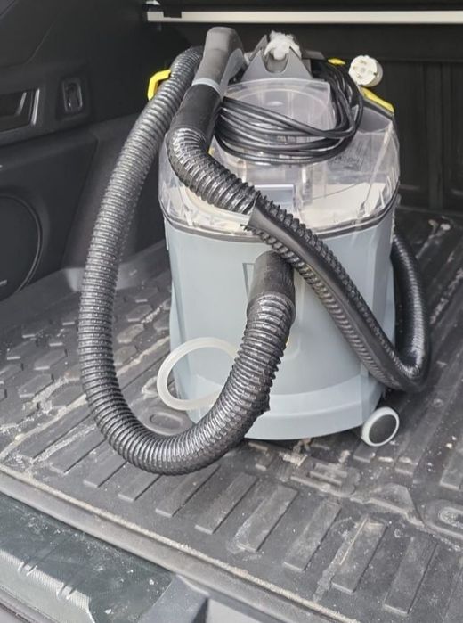 Продам Профессиональный моющий пылесос