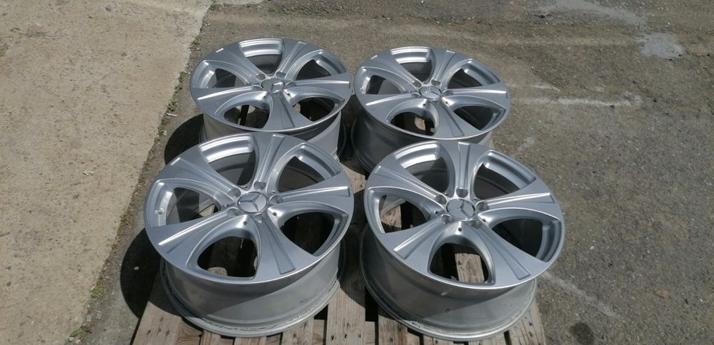 18 цола 5 х 112 мм Мерцедес Це Ел Це - 253 Купе