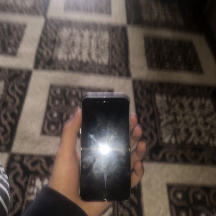 iPhone 5se 6 7 sotiladi