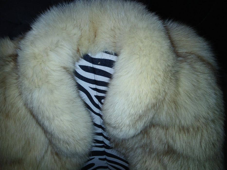 Vestă din blană naturală Gucci Marimea M