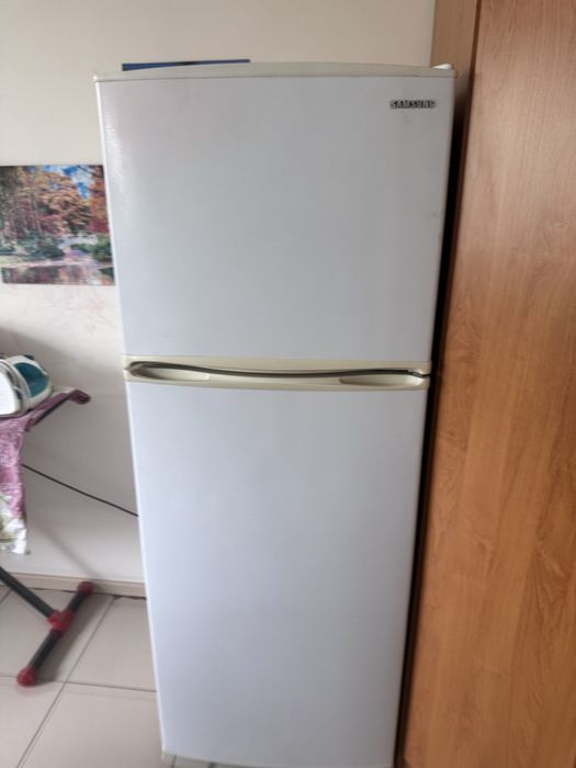 Продам холодильник и морозильник