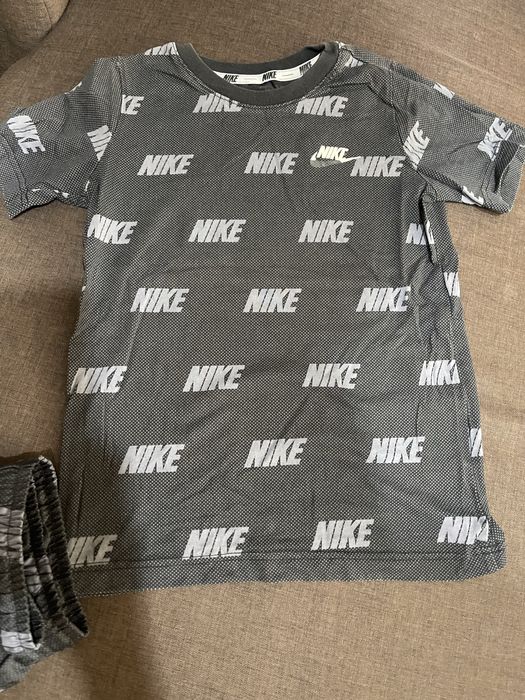Комплект на Nike