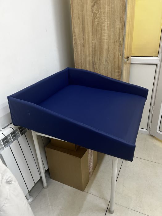 Продается пеленальный столик