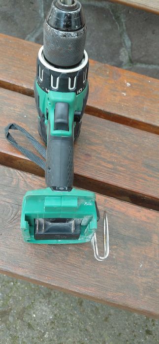 Винтоверт Hitachi 18v. Безчетков