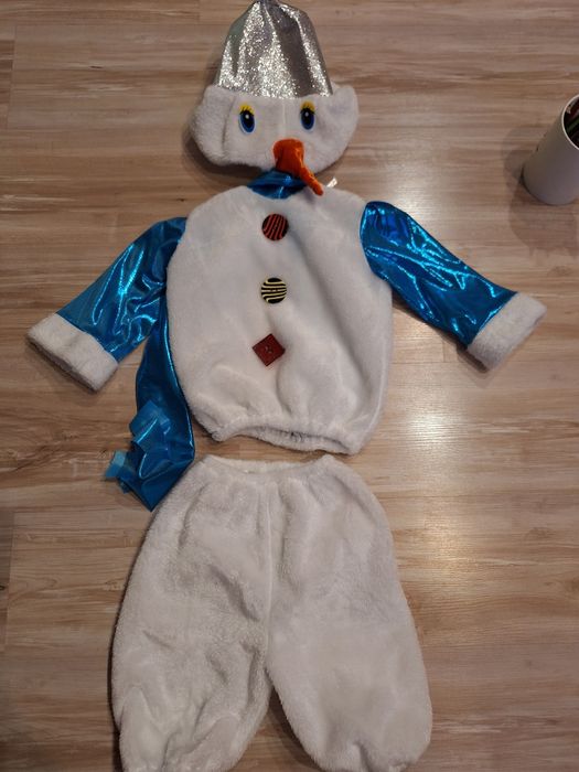 Новогодний костюм снеговика на 4-5лет