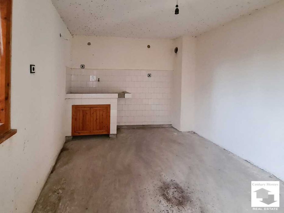 Продава се Къща в с. Добрените, Област Габрово - 184 кв.м за 361 €/кв.м - Снимка #3