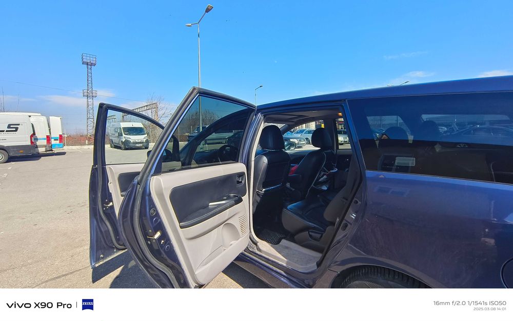 Продавам Mitsubishi Grandis