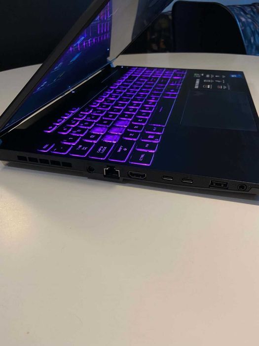 Laptop gaming Asus TUF F16 - Intel Core i9 14900HX | NVIDIA RTX 5070 | 1TB SSD | 32GB RAM | G-SYNC 144Hz - impecabil, ca nou cu garantie!