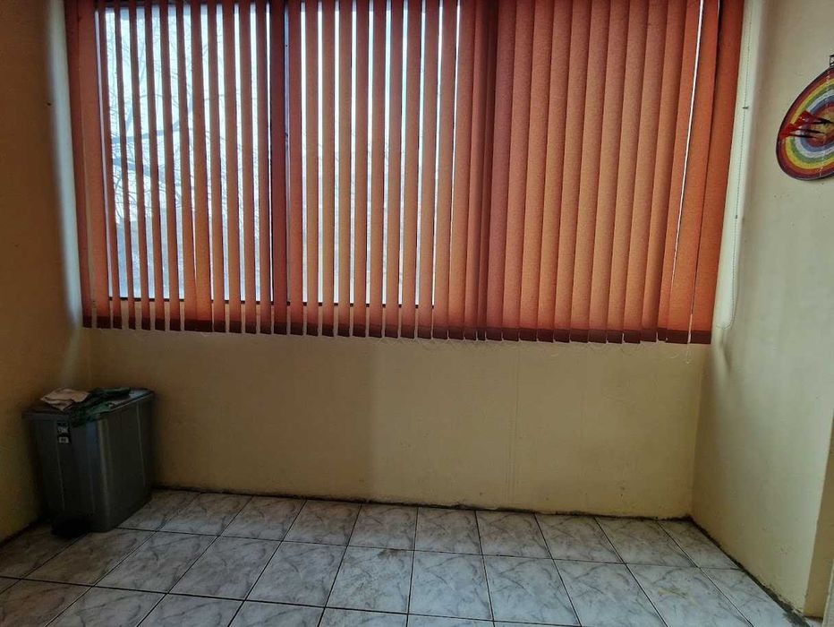 Дава се под наем Тристаен апартамент в Варна, Център - 85 кв.м за 578.34 € - Снимка #3