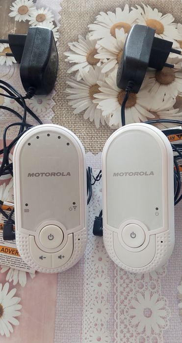 Бебефон Motorola MBP11