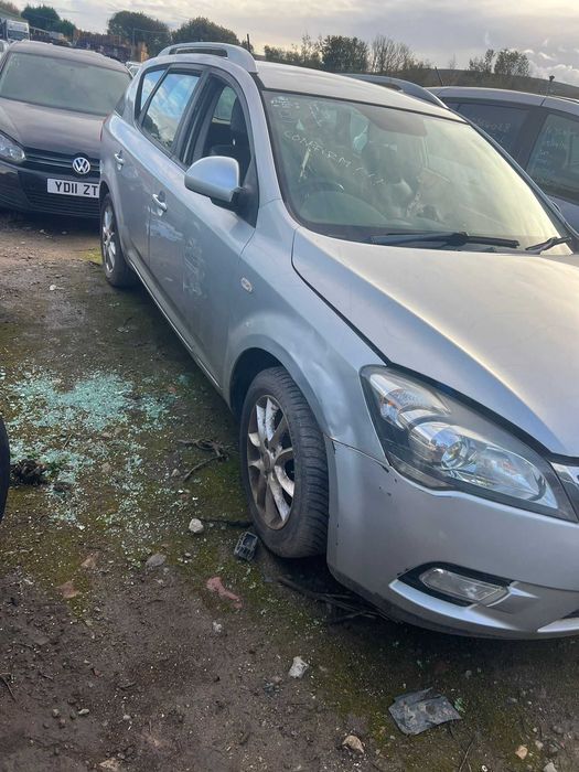 Dezmembrez Kia Ceed 1.6 CRDI cod D4FB cutie 6 trepte