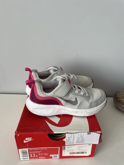 Кроссовки nike 27