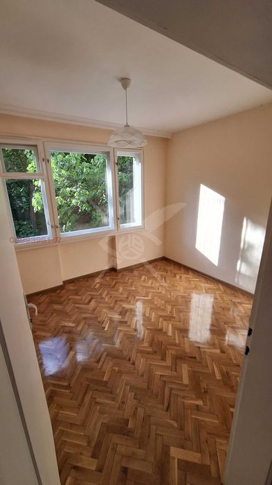 Дава се под наем Офис в Пловдив, Център - 110 кв.м за 598.23 € - Снимка #2