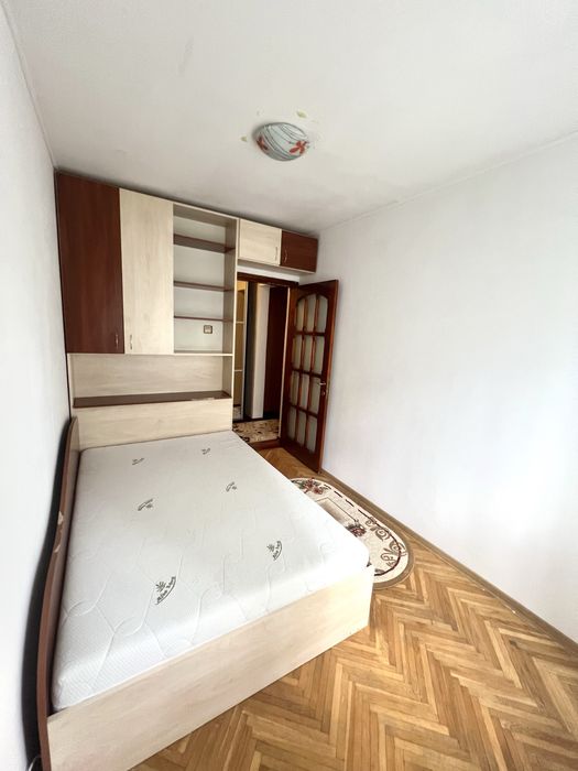 Apartament 3 camere de inchiriat Nicolina cu loc de parcare