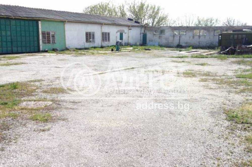 Продава се Промишлена сграда в Разград, Център - 2700 кв.м за 130 €/кв.м - Снимка #1