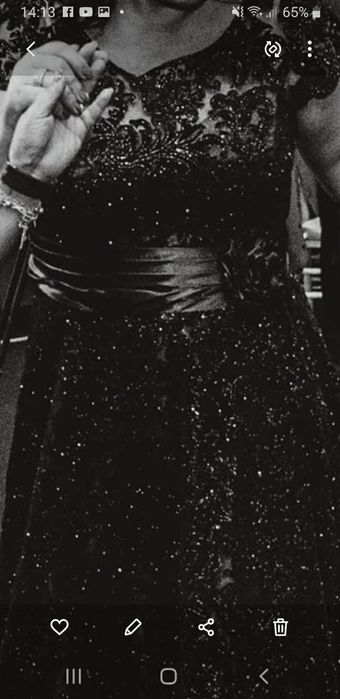 Vand rochie lunga de ocazie
