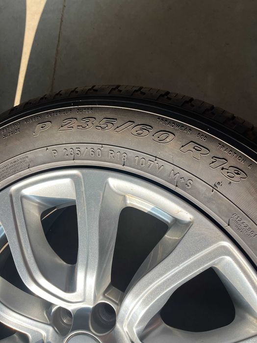 Гуми с Джанти за RANGE ROVER EVOQUE 2012/2022 235/60/R18