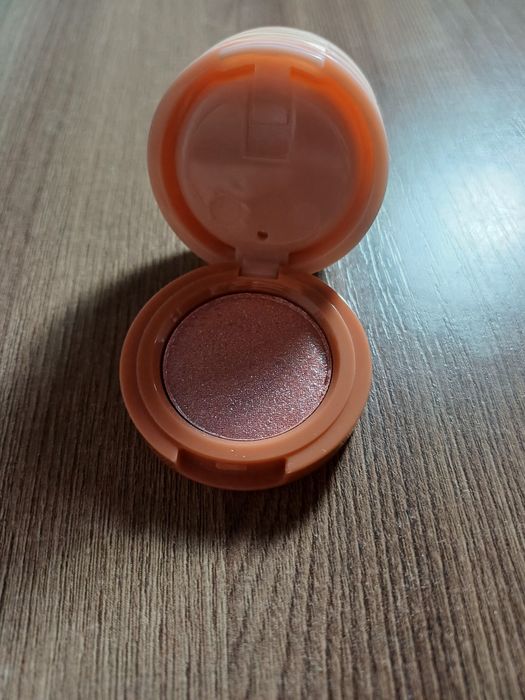 Румяна, хайлайтер и тени 3 в 1