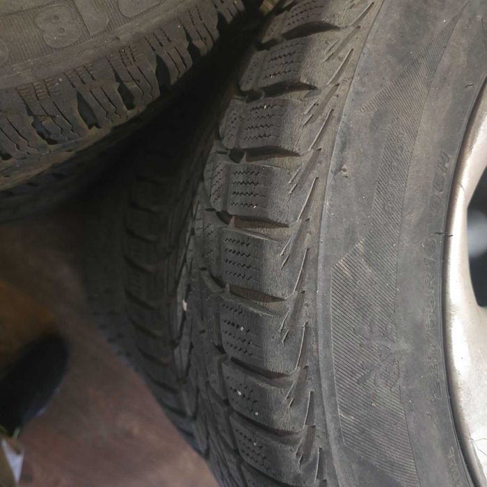 Авто части гуми и джанти