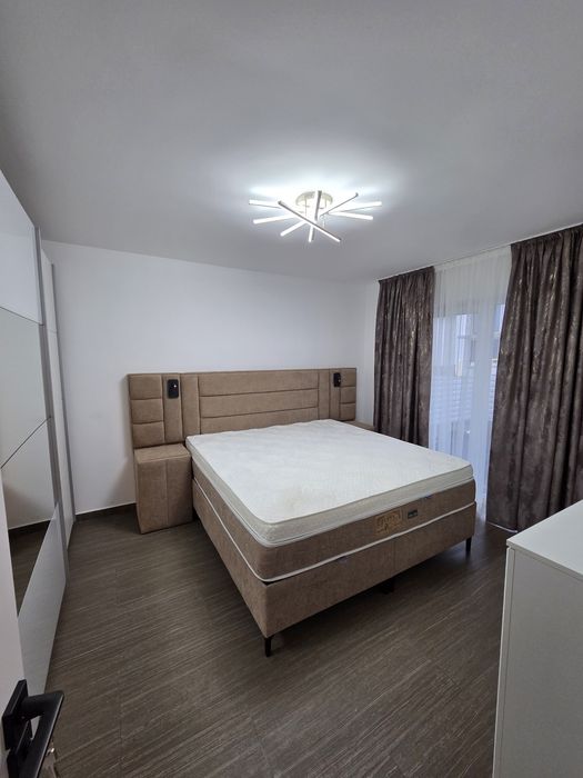 Vand  casa individuala la cheie complet mobilata 350mp teren