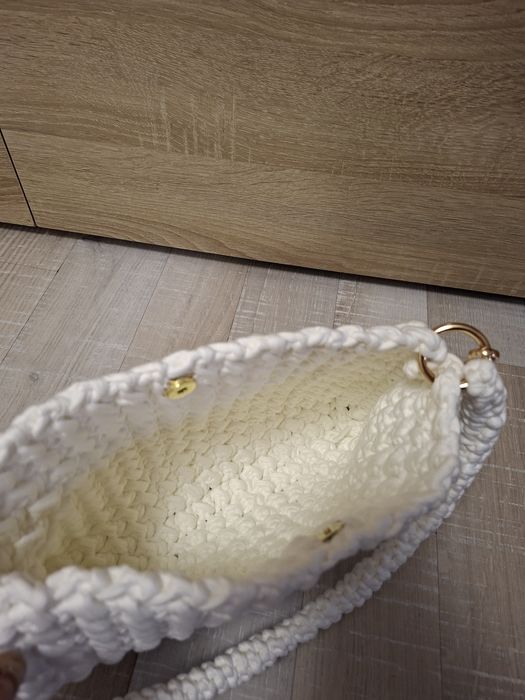 Плетени чанти на една кука -памук 80%,вискоза 20%