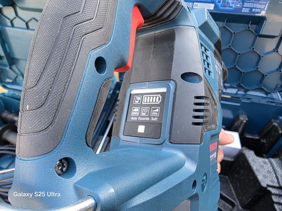 Машини BOSCH GSH 5, GBH 2-26 F, GBH 18V-28 CF