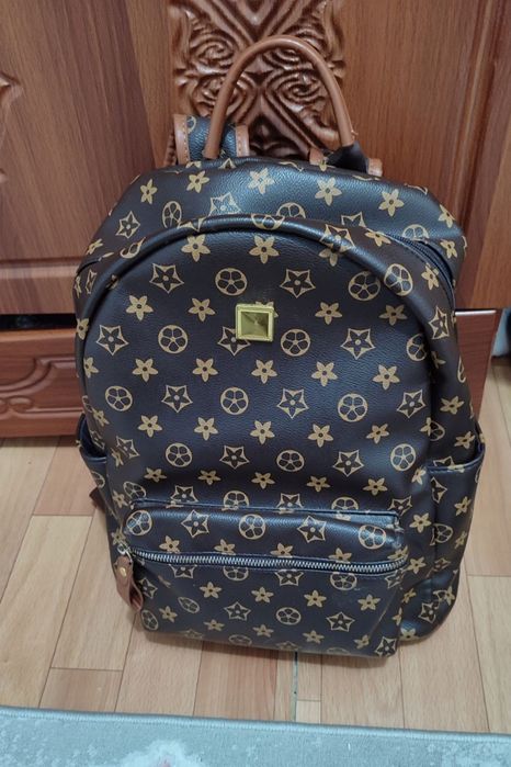 Школьная сумка LV