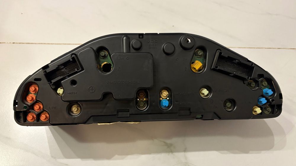 Продам шиток прибор Мерседес 210