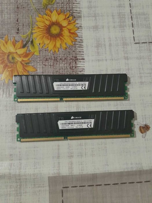 Kit Gaming 16GB (2x8GB) DDR3 1600MHz Corsair Vengeance LP
