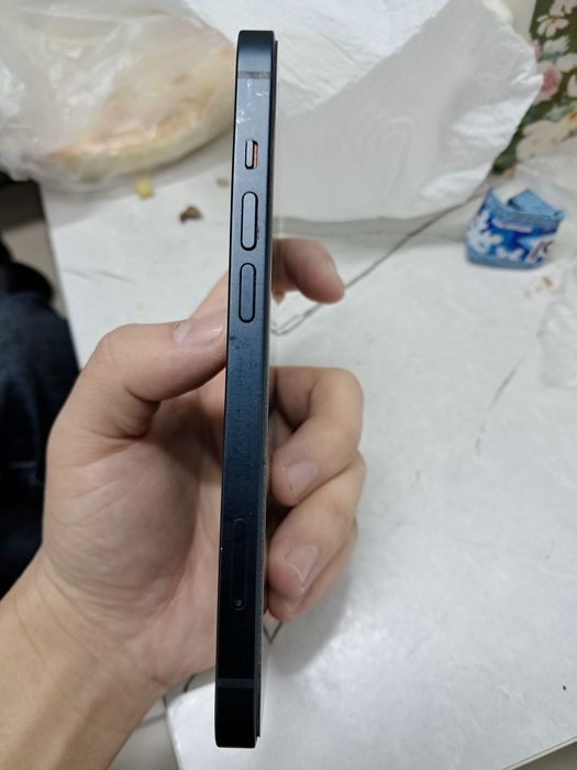 Айфон 13 сатылады