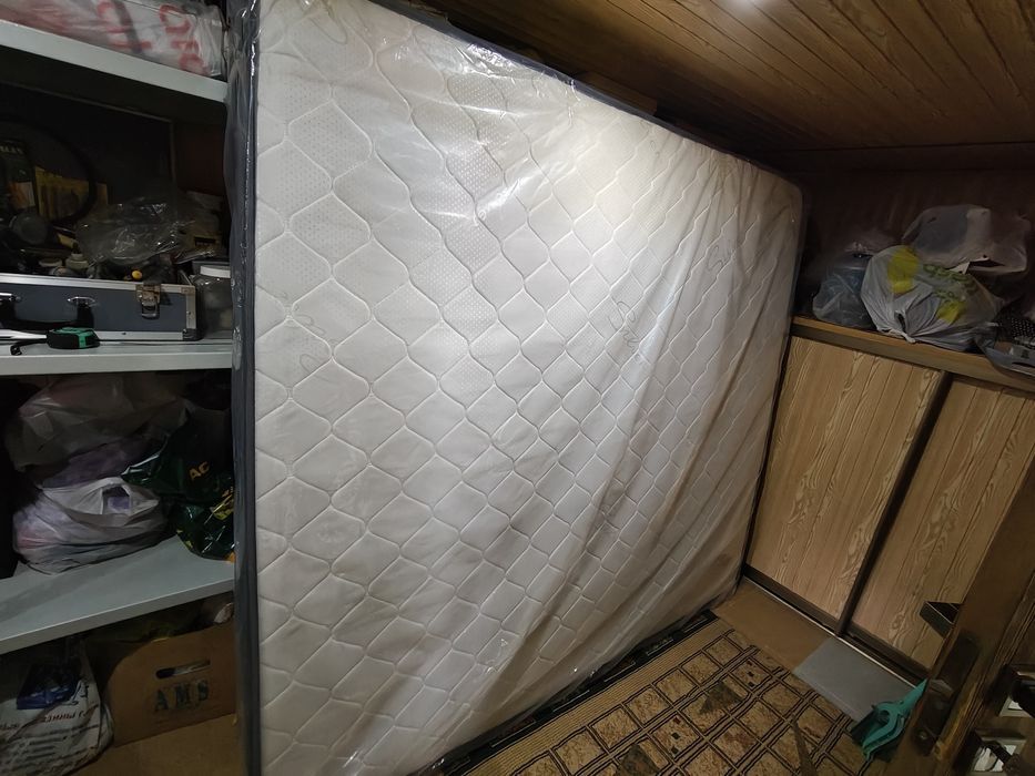 Новый матрас в пленке