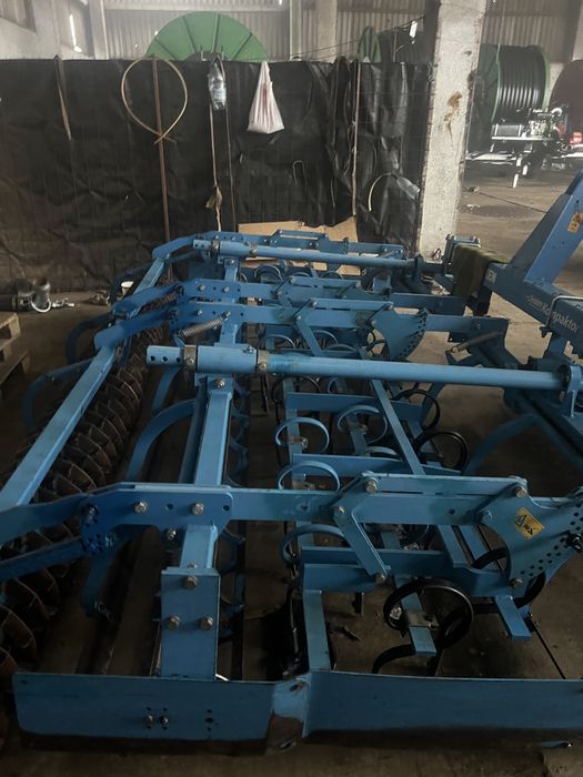 16 ha teren arabil Tecuci irigatii Utilaje agricole