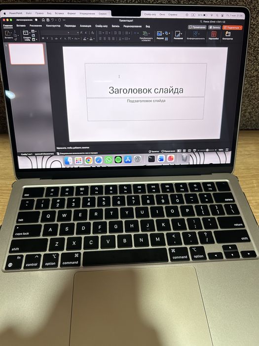 Macbook M2 8/512