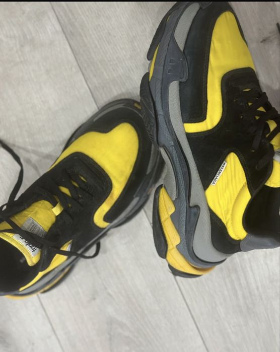 Vand Balenciaga Triple S