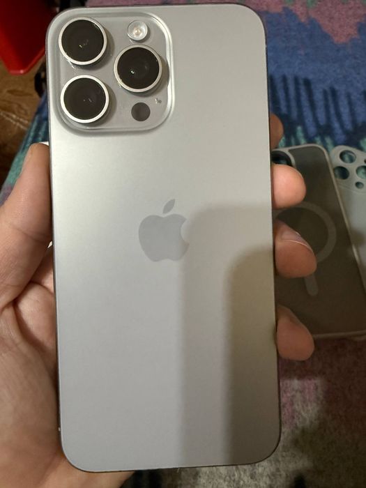 iPhone 15 pro max/256 gb/ideal