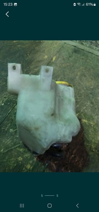 Бачок обыватель Субару 94г