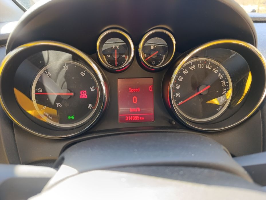 De vânzare Opel Astra J